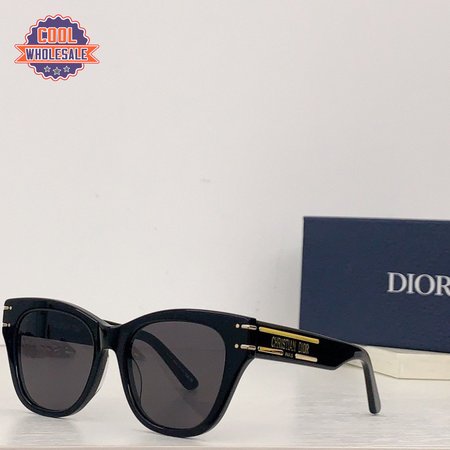 Prada Symbole SPR17W