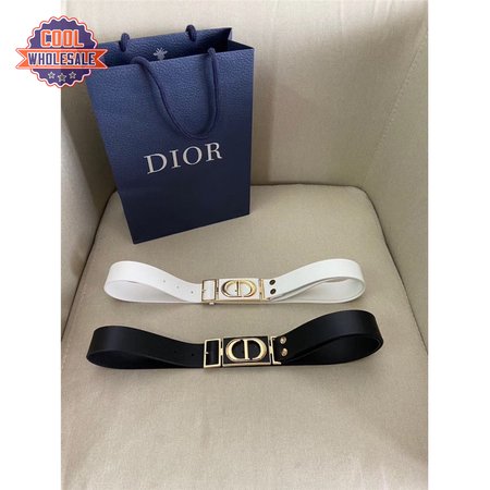 Dior CD 30 Montaigne belt