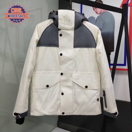 Moncler Down Jacket MC330185
