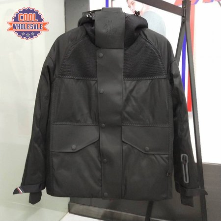 Moncler Down Jacket MC330186