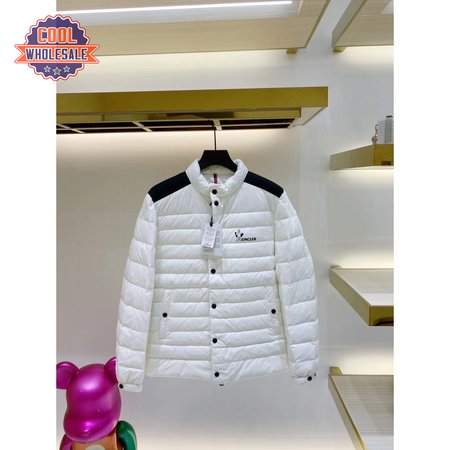 Moncler 2020 Down Jacket MC330059