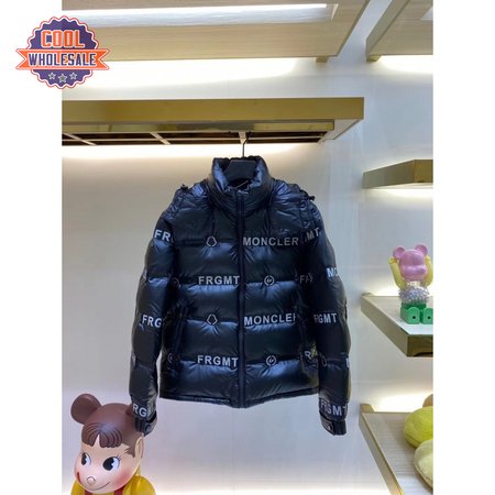 Moncler 2020 Down Jacket MC330086