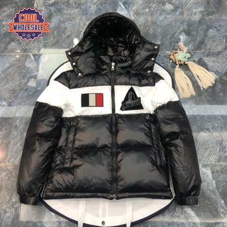 Moncler Gary Down Jacket MC330072