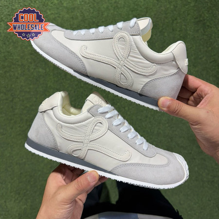 LOEWE Flow Runner Light Grey and White