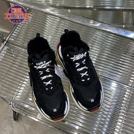 BALENCIAGA TRIPLE S SNEAKER - BB202