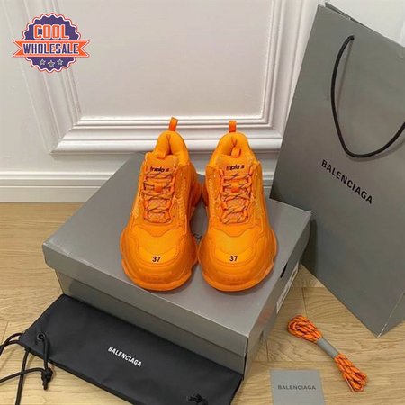 BALENCIAGA MEN'S TRIPLE S SNEAKER CLEAR SOLE - BB189