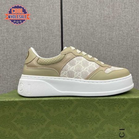GUCCI MEN'S GG SNEAKER - GC102